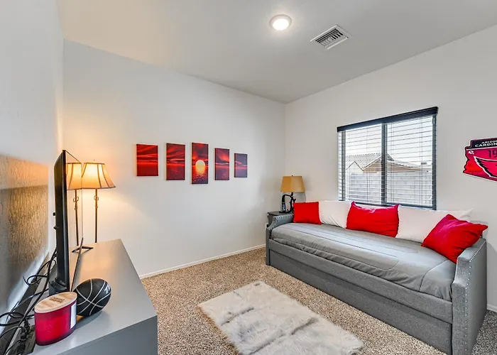 Year-round Yuma Escape Near Dtwn: Pets Welcome!