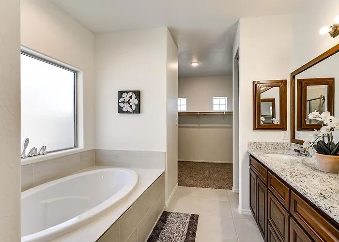 Year-round Yuma Escape Near Dtwn: Pets Welcome! Holiday home *