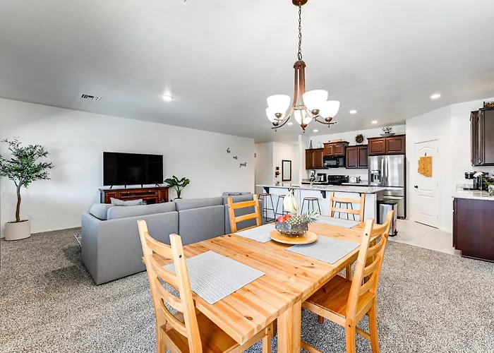 Year-round Yuma Escape Near Dtwn: Pets Welcome! *