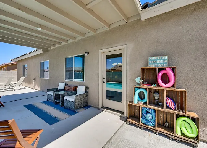Year-round Yuma Escape Near Dtwn: Pets Welcome! Holiday home